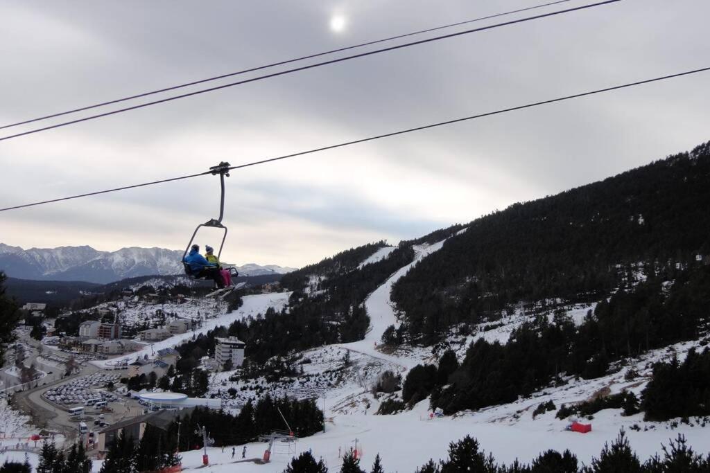 Les Angles: Esqui, Base Nautica, Naturaleza, Bike Park, ... المظهر الخارجي الصورة
